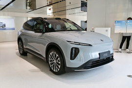 2024款蔚来ES6 75kWh