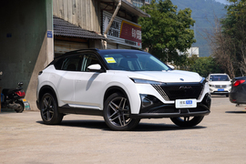 2024款东风风神皓瀚混动 荣耀版 DH-i 1.5T 尊贵型