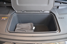 2024款极氪009 光辉