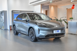 2023款昊铂HT 670 后驱特高压版