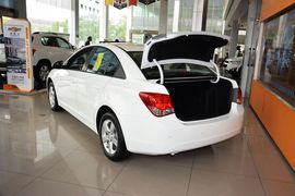 2013款雪佛兰科鲁兹1.8L SE AT