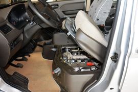 2014款五菱荣光S 1.2L基本型