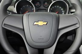 2013款雪佛兰科鲁兹1.8L SE AT
