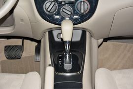 2011款日产骐达1.6L CVT舒适版