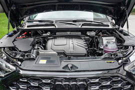 2024款奥迪Q5L Sportback 40 TFSI时尚型
