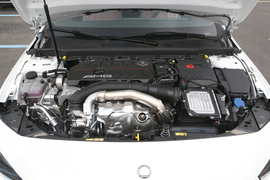 2024款奔驰A级AMG 35 L 4MATIC 改款