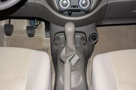 2014款日产阳光1.5XE MT精英版