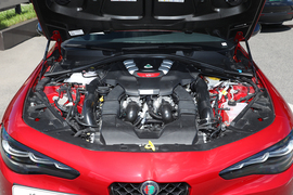 2023款阿尔法·罗密欧-Giulia朱丽叶 2.9T V6 520HP 四叶草版