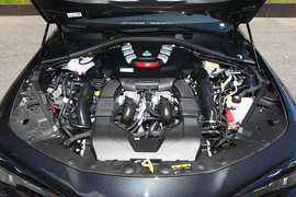 2024款阿尔法·罗密欧-Giulia 520HP 四叶草Super Sport黑标限量版