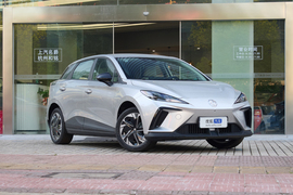 2023款名爵 MG4 EV 415km 出海冠军行政版