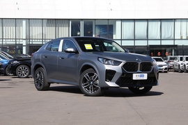 2024款宝马X2 xDrive25i M运动曜夜套装