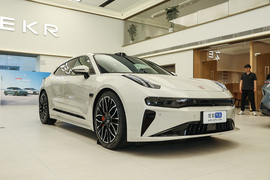 2025款极氪001 YOU版 100kWh 四驱