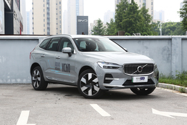 2025款沃尔沃XC60新能源 插电混动 长续航四驱智雅豪华版