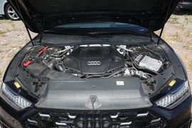 2024款奥迪A7L 55 TFSI quattro 黑武士版