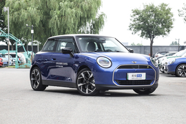 2024款电动MINI COOPER 452km COOPER SE 艺术家