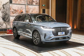 2024款林肯飞行家 3.0T V6 四驱总统版 六座
