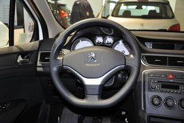 2013款标致308 1.6L手动优尚型