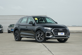 2024款奥迪Q5L 40 TFSI 时尚动感型