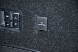 2024款小鹏X9 610长续航Pro