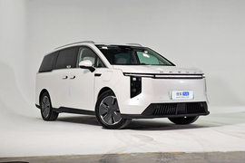 2024款上汽大通MAXUS大家7 605km 高山加长续航版 七座