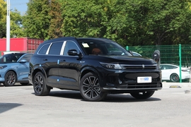 2024款问界M7 1.5T 智驾后驱Pro版 5座