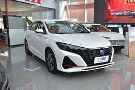2024款长安逸动 PLUS 蓝鲸NE 1.4T GDI DCT高能版