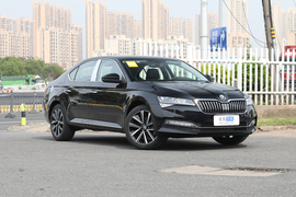 2025款斯柯达速派 TSI330 DSG奢享版