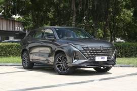 2025款长安UNI-Z 1.5T 豪华型