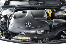 2014款奔驰CLA260 4MATIC
