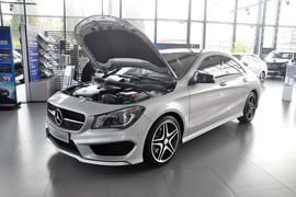 2014款奔驰CLA260 4MATIC