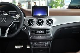 2014款奔驰CLA260 4MATIC