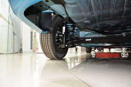 2013款雪佛兰赛欧三厢1.2手动时尚版