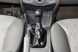 2013款雪佛兰赛欧三厢1.2手动时尚版