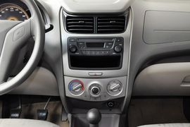 2013款雪佛兰赛欧三厢1.2手动时尚版