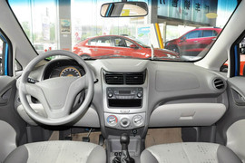 2013款雪佛兰赛欧三厢1.2手动时尚版