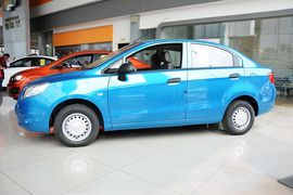 2013款雪佛兰赛欧三厢1.2手动时尚版