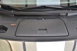 2024款极氪 009 六座行政版四驱 140kWh