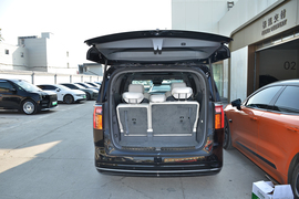 2024款极氪 009 七座过道版 108kWh