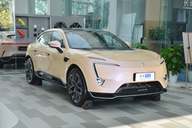 2024款阿维塔11 580 三激光四驱奢享版