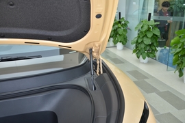 2024款阿维塔11 580 三激光四驱奢享版