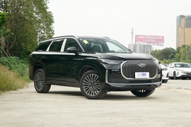 2025款奇瑞瑞虎9 2.0T 自动两驱尊享版 7座