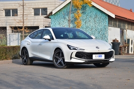 2025款MG7 2.0T 基本型
