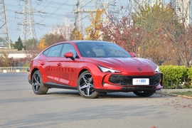 2025款MG7 2.0T Trophy+ 超级运动版