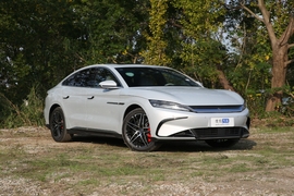 2025款比亚迪汉 EV 701KM尊享型