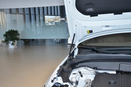 2025款沃尔沃XC60 B5 四驱智逸豪华版