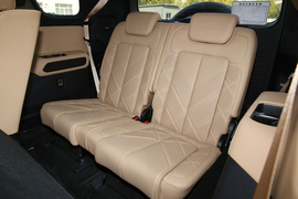 2025款方程豹 豹8 智勇旗舰版 7座