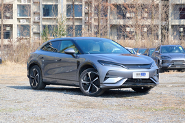 2025款比亚迪宋L EV 662km 超越型