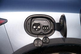 2025款比亚迪宋L EV 662km 超越型