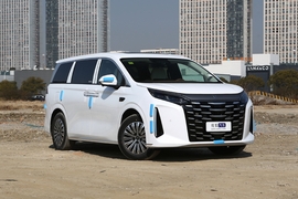 2025款比亚迪 夏 DM-i 1.5T 180KM 超越型
