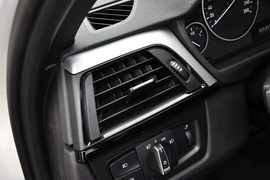 2014款宝马320i M时尚型